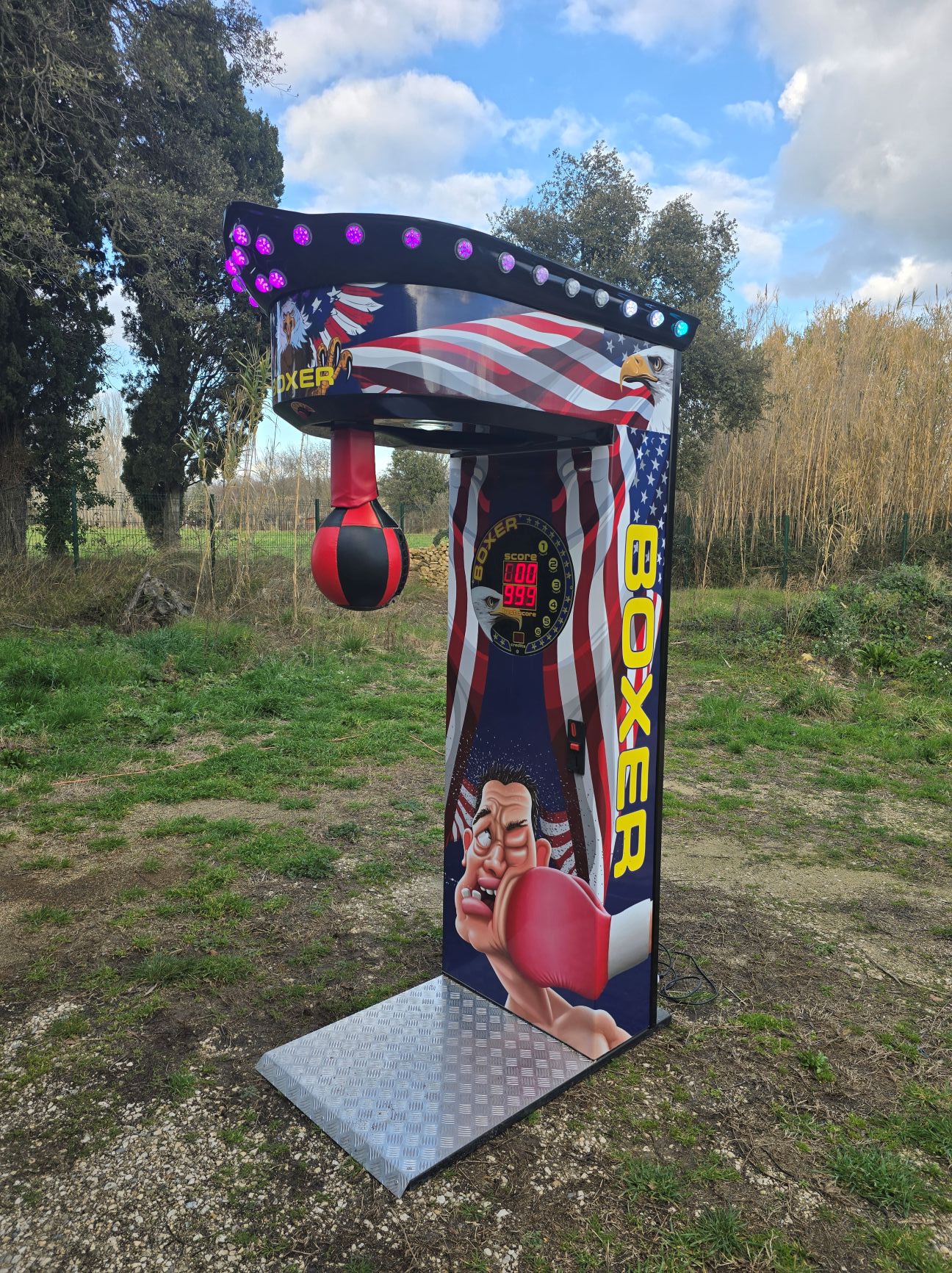 Machine à coup de poing